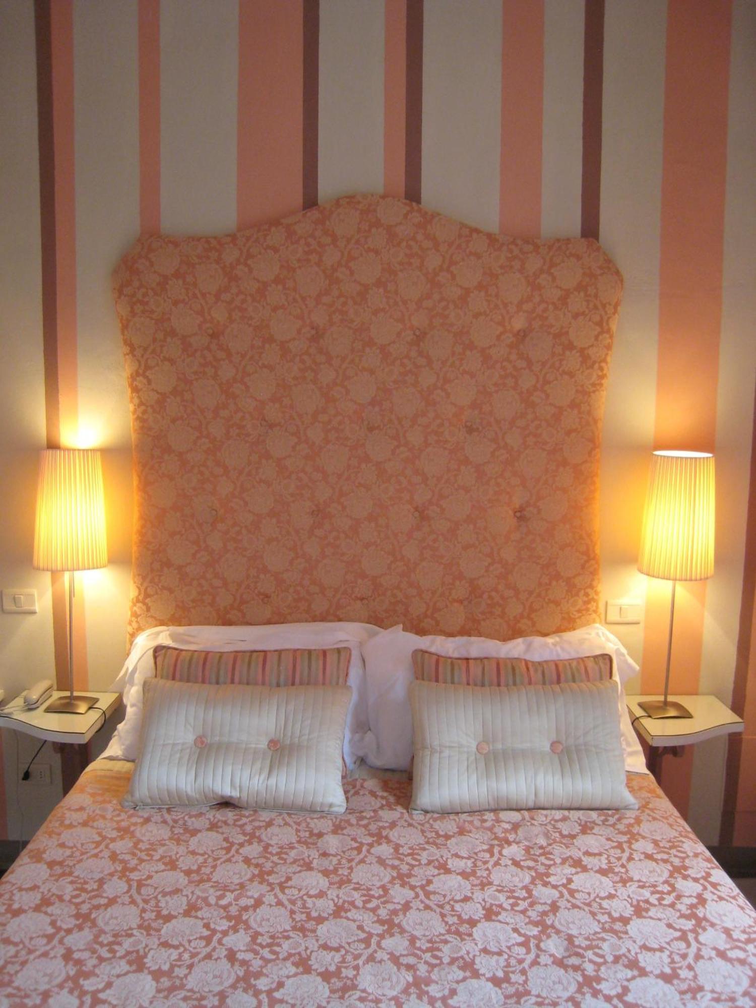 Fontelunga Hotel & Villas Pozzo  Bagian luar foto